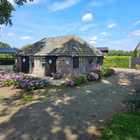 Schouwenberg Holiday home *